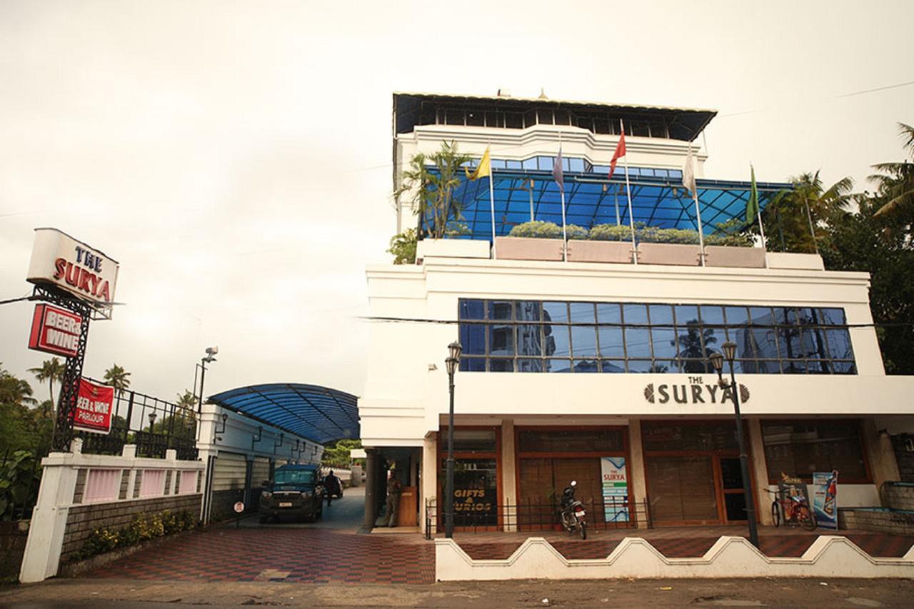 מלון אינגמאלי The Surya, Cochin מראה חיצוני תמונה
